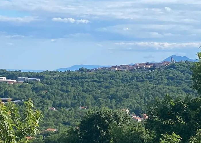 Andrea, Premium Three Bedroom Apartment, Entire Floor Apartament *