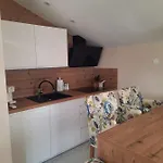 Andrea, Premium Three Bedroom Apartment, Entire Floor Apartment *