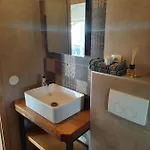 Andrea, Premium Three Bedroom Apartment, Entire Floor