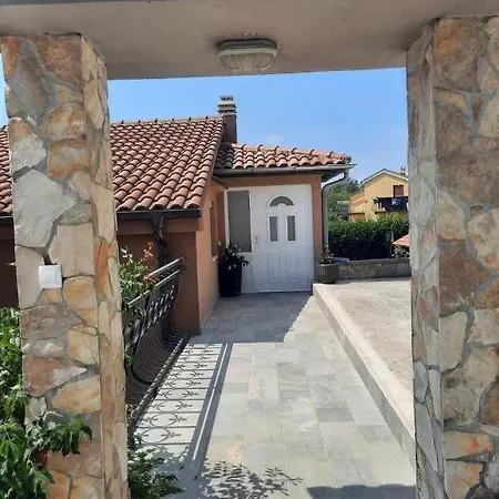 Διαμέρισμα Andrea, Premium Three Bedroom Apartment, Entire Floor Kastav